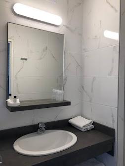 Moderne, Hotel