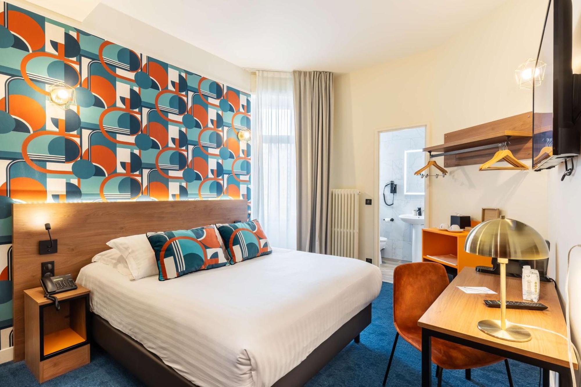 Moderne, Hotel 3*